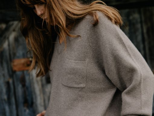 V-neck cashmere sweater