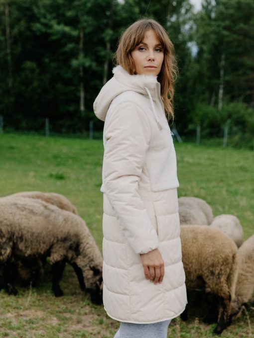 Daisy cream coat