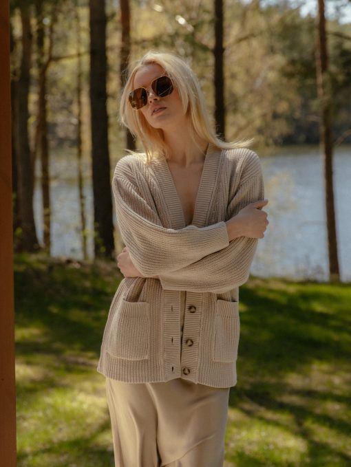 Love beige cardigan