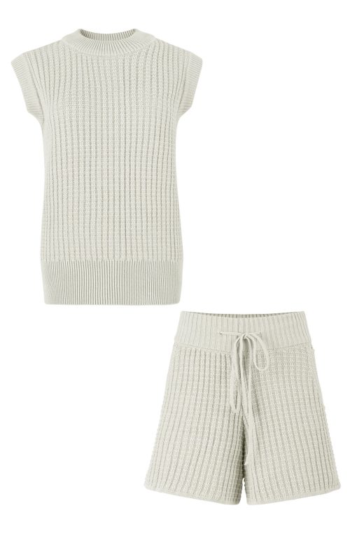 Gigi white knitted west and shorts set