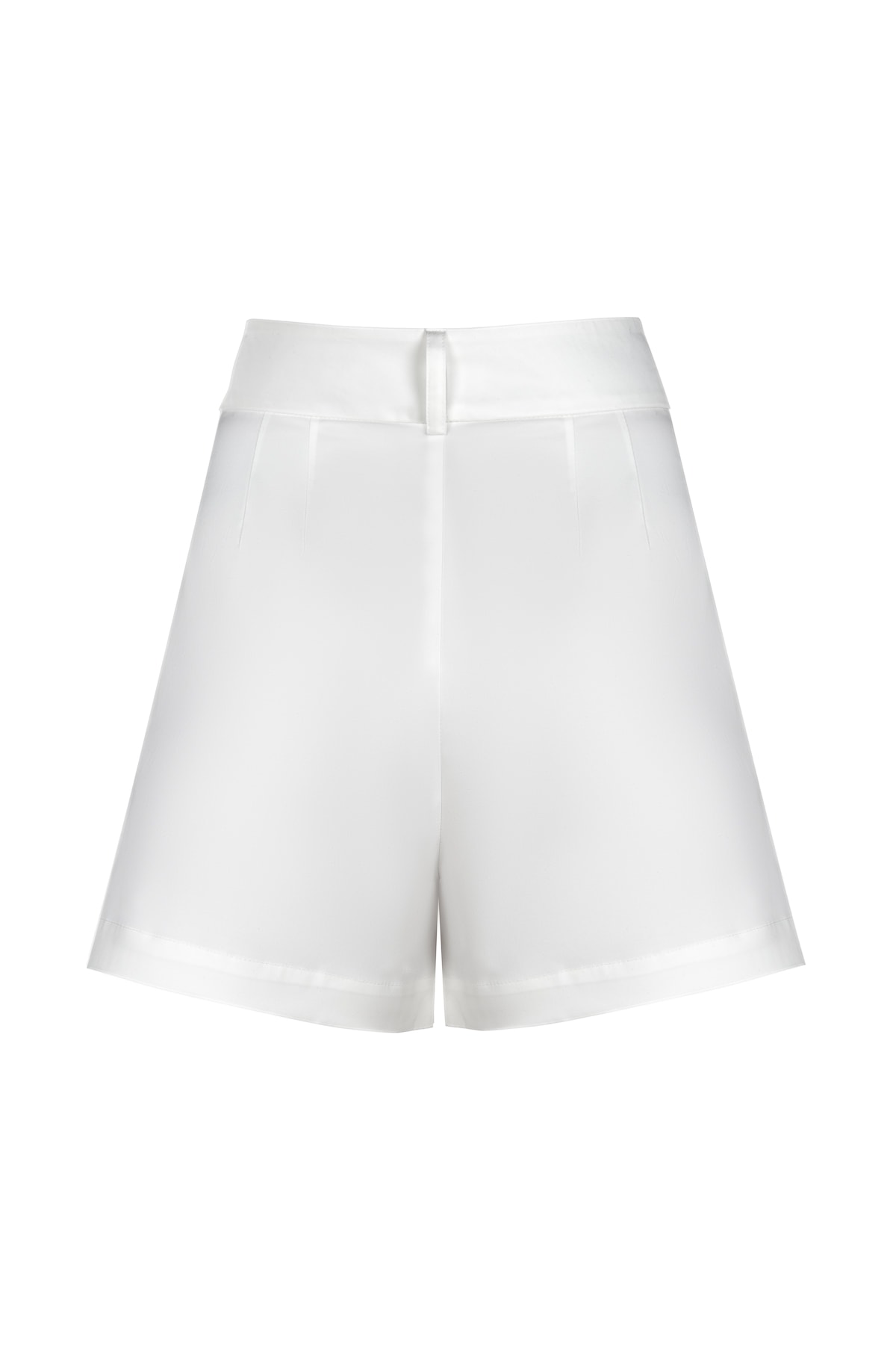 Bermuda white shorts