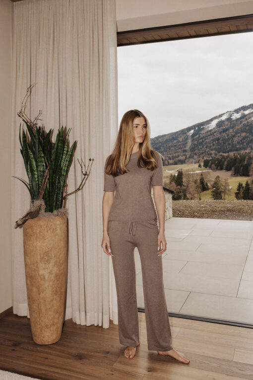 Claudia knitted cashmere top taupe